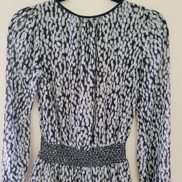MICHAEL KORS navy printed tiered long sleeves v-neck dress - Picture 12 of 14